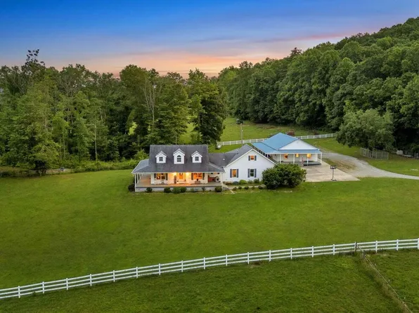 596 Clifty Creek Rd, Oakdale, TN 37829