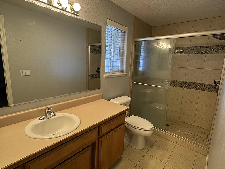935 Fairfield Cir — Photo 13