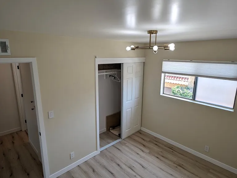 809 S 4th St #6 — Photo 8
