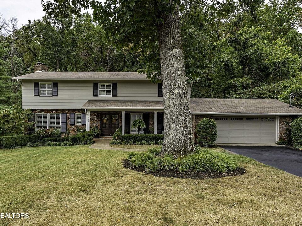 1st image of 373 S Sevenoaks Dr