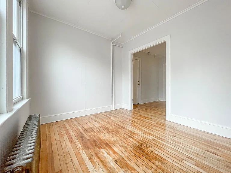 91 Saint Lawrence St #1 — Photo 32