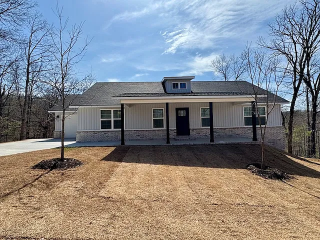 8 Dumfries Dr - 1 — Photo 1