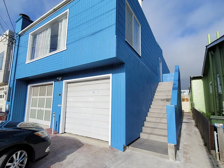 479 Woodrow St — Photo 8