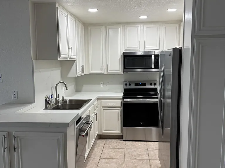 850 State St #414 — Photo 18