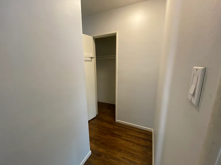 7151 Fountain Ave #4 — Photo 4