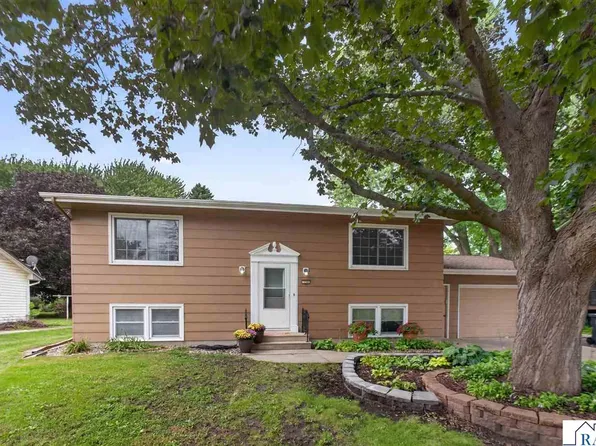 130 Pohl Rd, Mankato, MN 56001