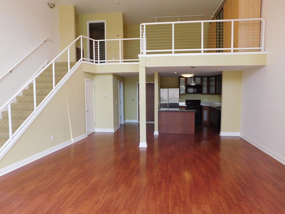 1st image of 695 5th St APT 17
