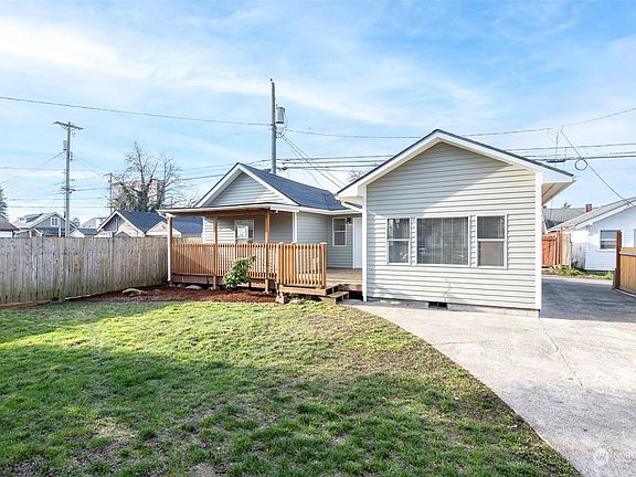 2nd image of 3724 S Fawcett Avenue