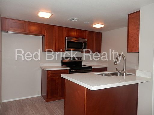1st image of 1730 W Emelita Ave APT 1021