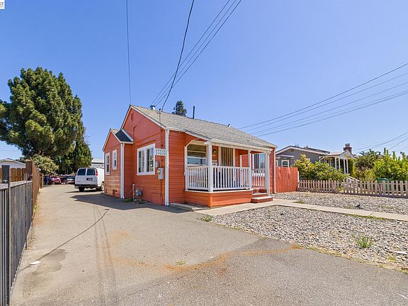 2nd image of 24024 Park St