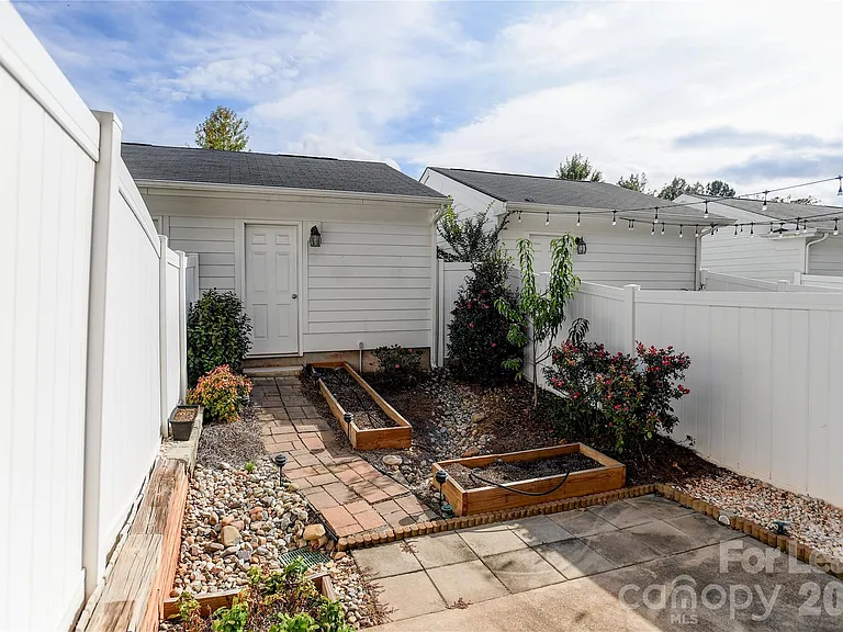 11177 Cedar Walk Ln — Photo 26