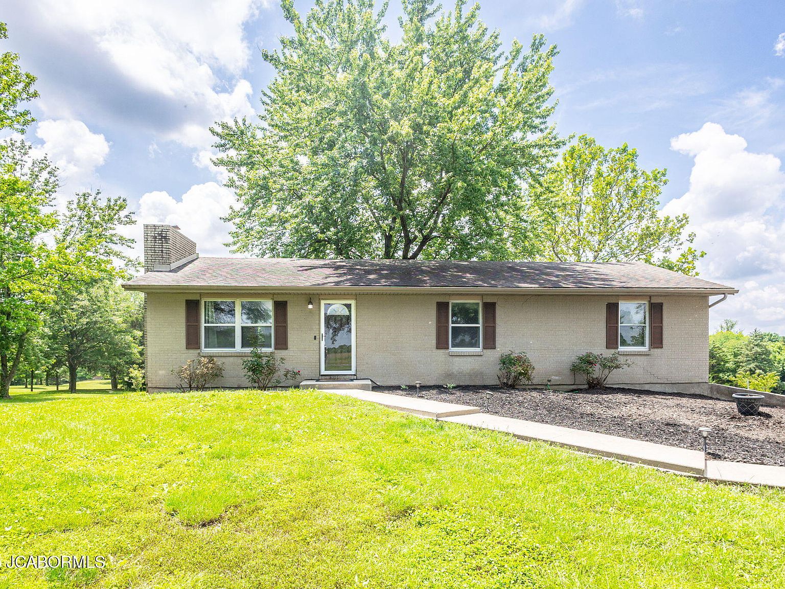 362 Van Horn Rd, Holts Summit, MO 65043 | Zillow