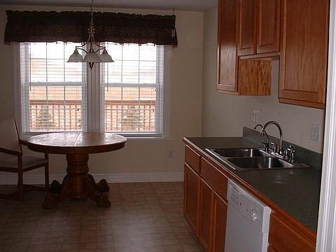 2nd image of 5143 Huntley Dr