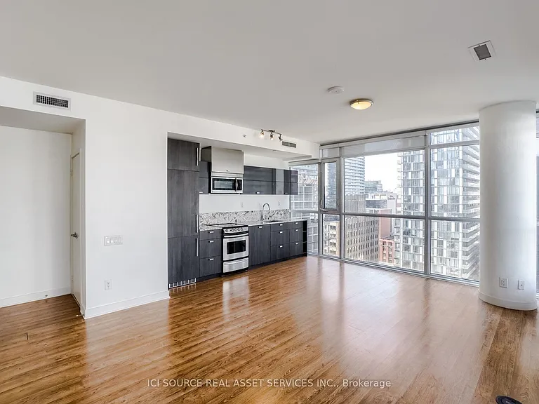 290 Adelaide St W #1504 — Photo 2