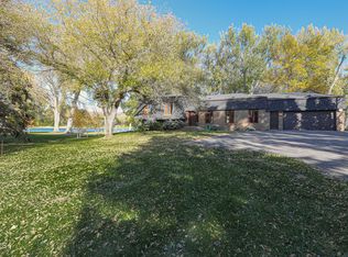 32 Captain Leach Dr, Mandan, ND 58554