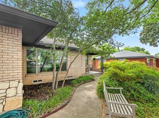 8030 Hunnicut Rd, Dallas, TX 75228
