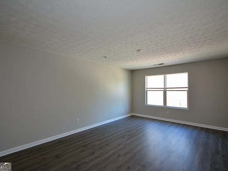 7302 Fairington Village Dr — Photo 7