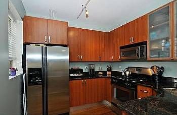 2nd image of 4948 N Spaulding Ave APT 3N