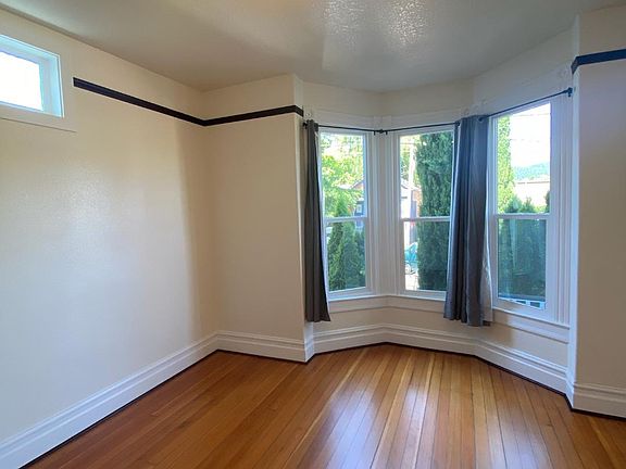 Living Room bay window