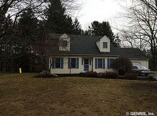 7190 Dryer Rd, Victor, NY 14564