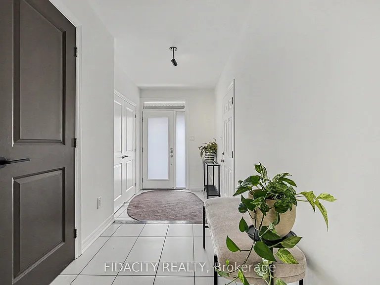 312 Lipizzaner St — Photo 2
