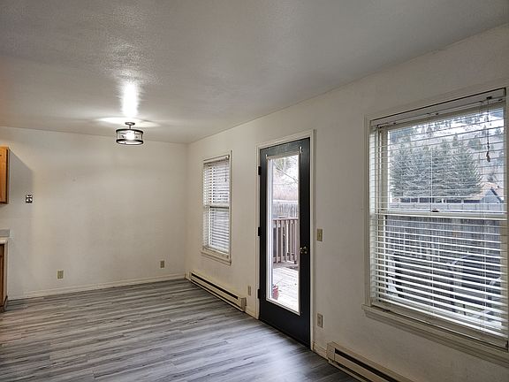 3rd image of 1070 Elk Run Ln APT 50