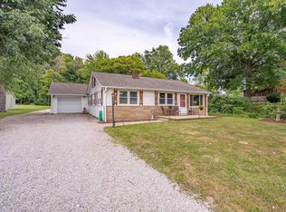 8388 Edgewood Dr, Newburgh, IN 47630