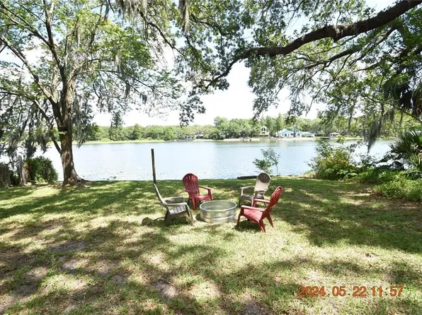 3606 River Grove Dr, Tampa, FL 33610