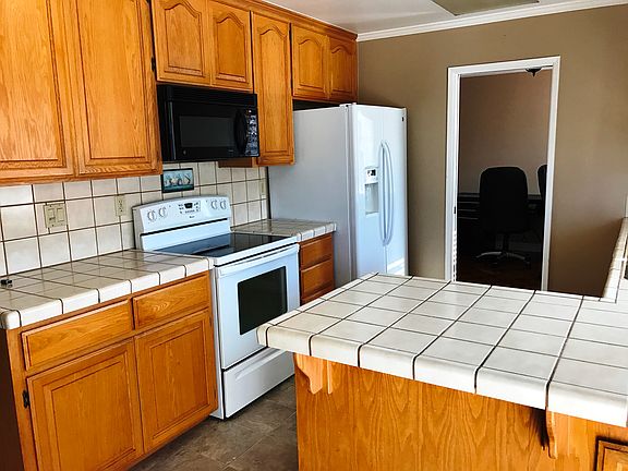 2nd image of 746 Los Huecos Dr
