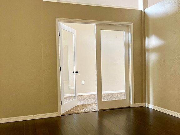 4th image of 571 Cody Caleb Dr