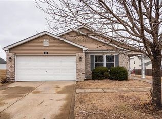 207 Falling Leaf Way, Mascoutah, IL