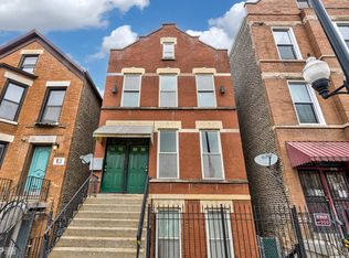 2016 W 18th St #2, Chicago, IL 60608