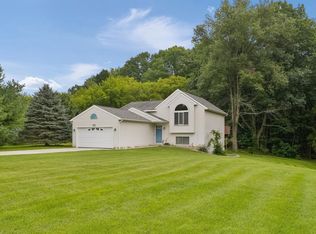 7015 Cedar Highlands Dr, Cedar Springs, MI 49319