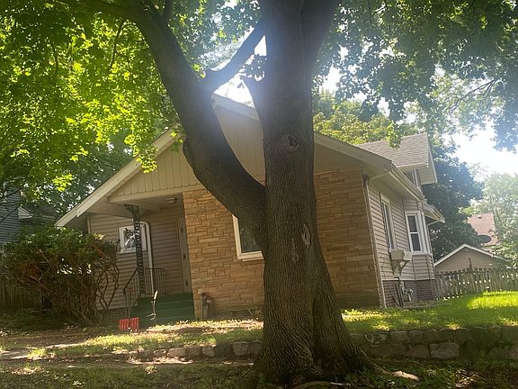 2nd image of 2319 17th Ave