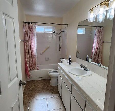 5th image of 1385 Wimbledon Ct