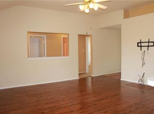 9841 Stoney Bridge Rd, Fort Worth, TX 76108