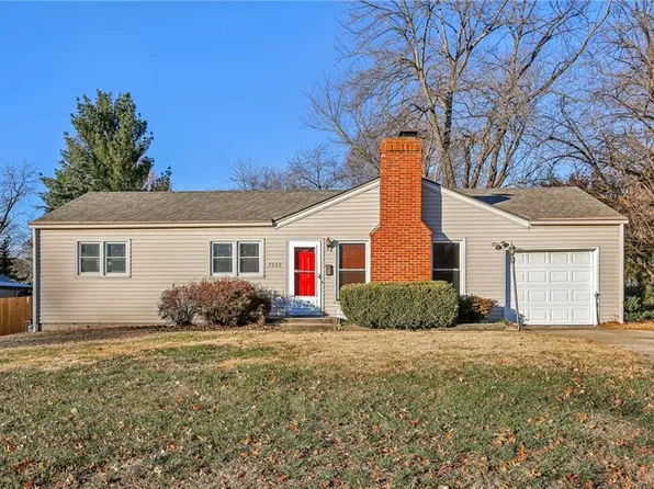 7548 Grandview Ln, Overland Park, KS 66204