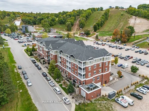40 Horseshoe Blvd #416, Oro Medonte, ON L4M 4Y8