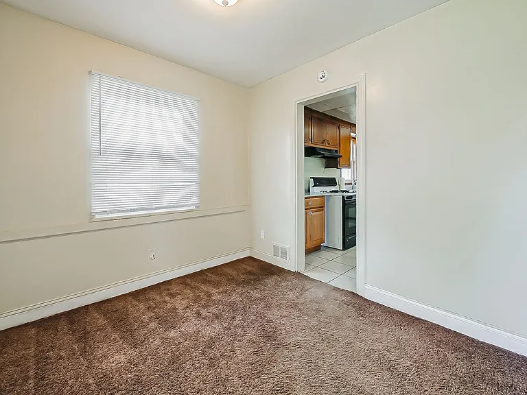 1147 E Brockton Ave — Photo 7