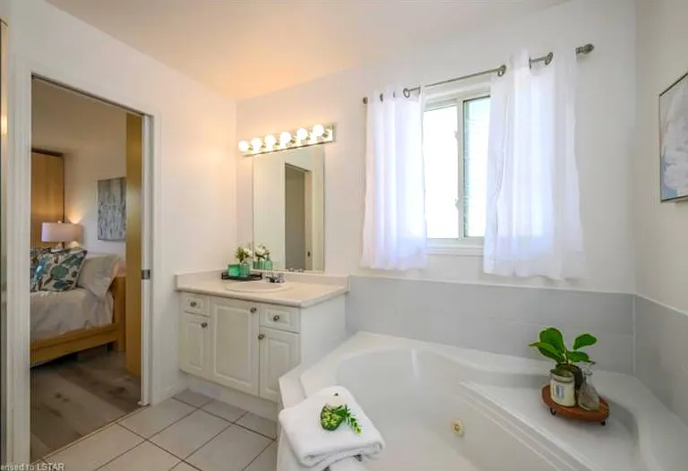 1264 Blackmaple Dr — Photo 8