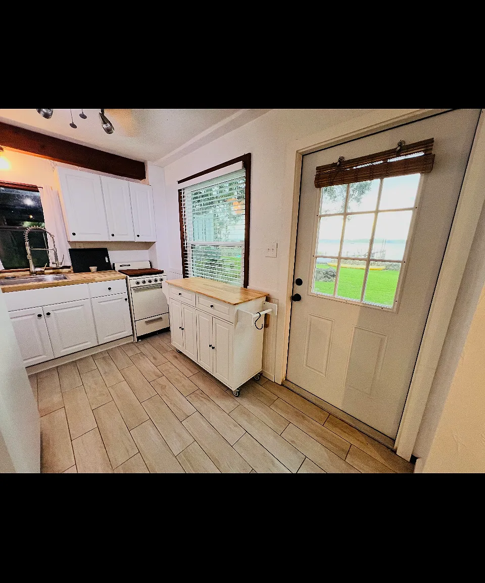 1 bed, 750 sqft, $1,295 — Photo 3
