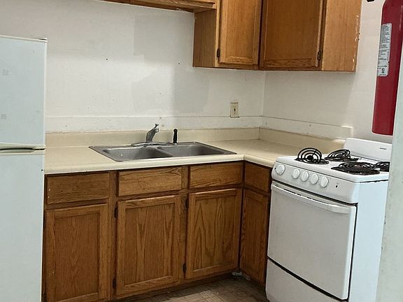 4th image of 11 N Normal St APT 3