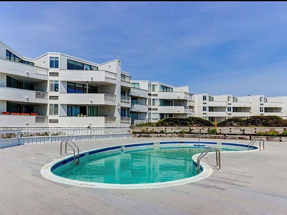5th image of 260 Dune Rd #120