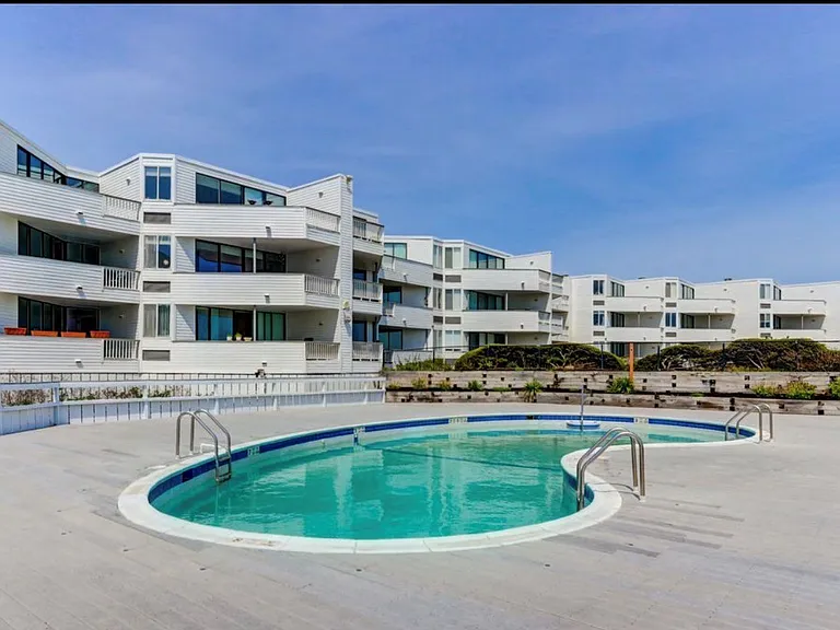 260 Dune Rd #120 — Photo 5