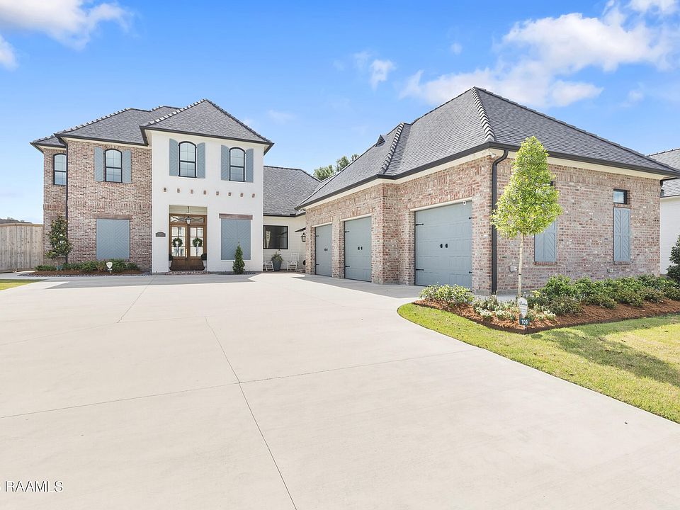 1st image of 109 Stony Trek Dr