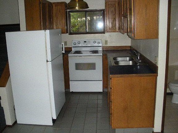 2nd image of 6020 Fern Ave