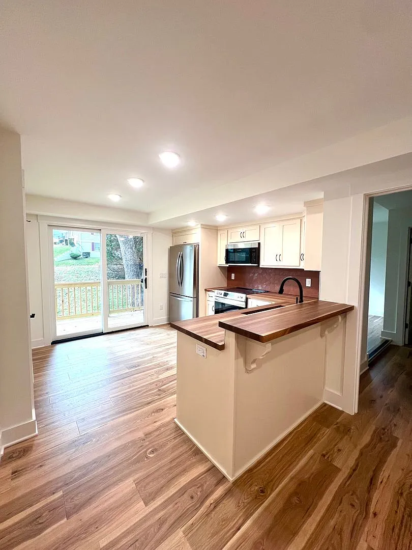 10 Phifer St. — Photo 4