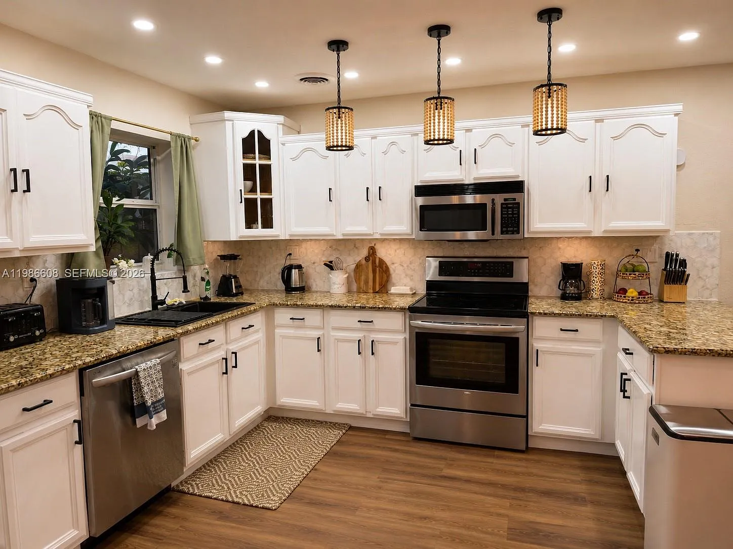 Hollywood Homesites High — Photo 2