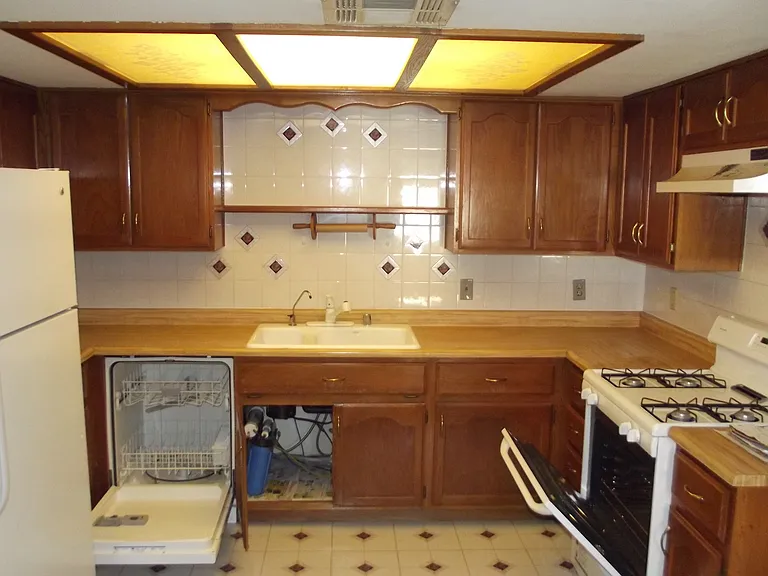 6663 W Tropicana Ave #202 — Photo 11
