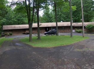 6952 Lawyer Rd, Naples, NY 14512